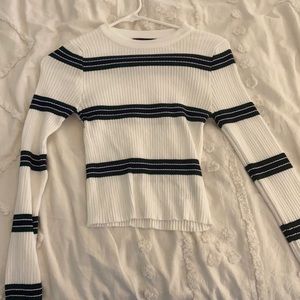 Kendall $ Kylie long sleeve sweater shirt